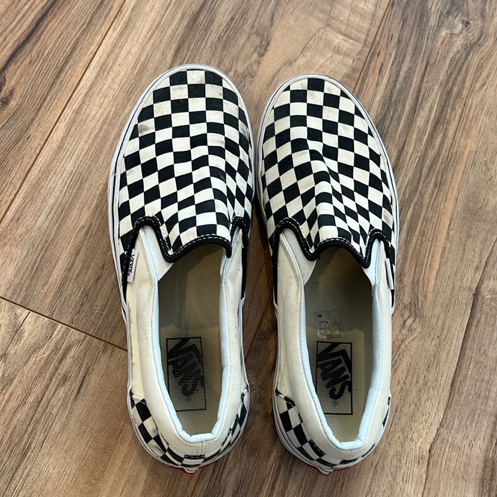 VANS checkered slip on